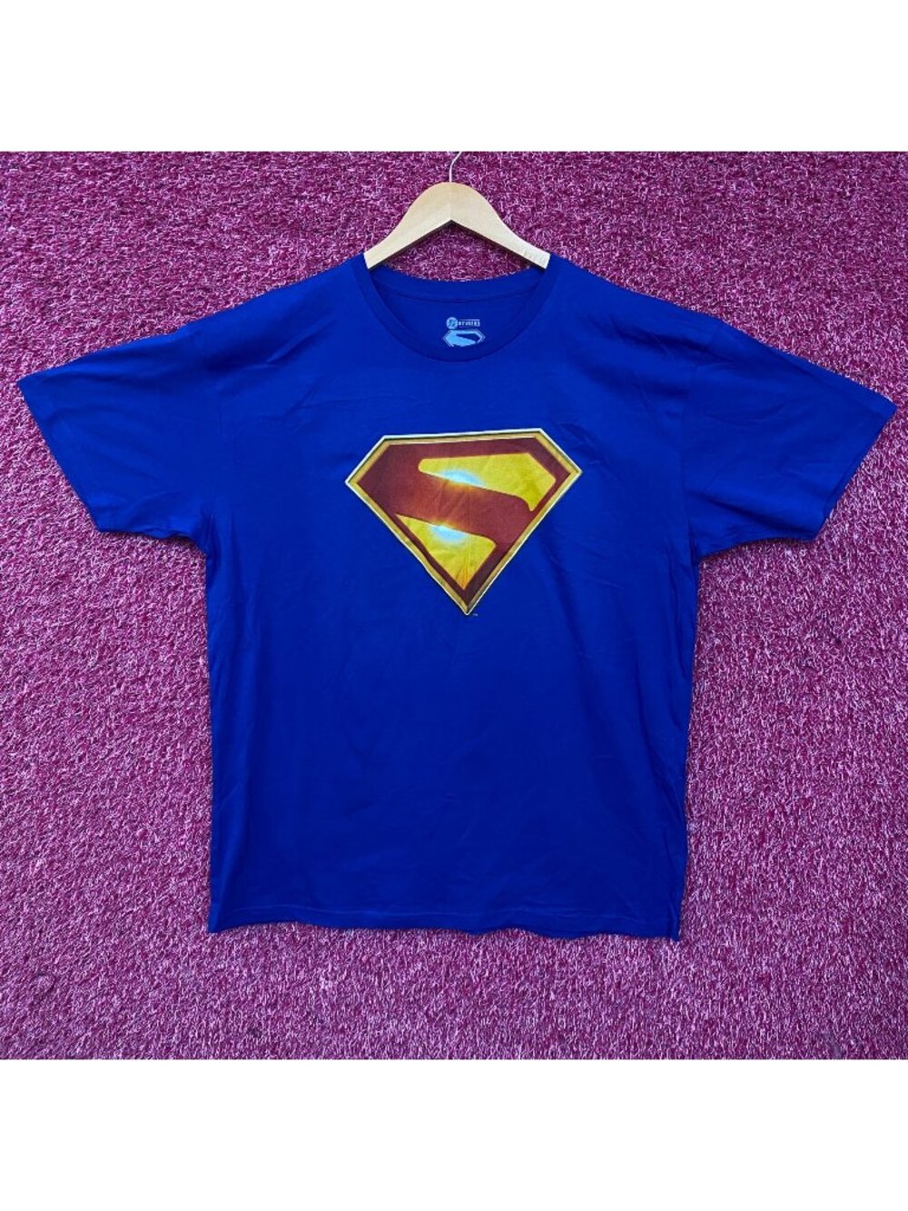 DC Comics Superman Logo Graphic T-Shirt XL
